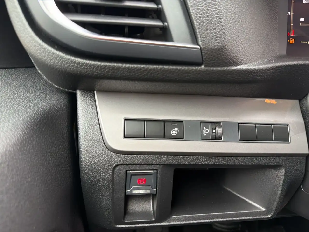 Citroen Spacetourer 2.2 Diesel FAP PLUS XL AHK+LED+Navi 18