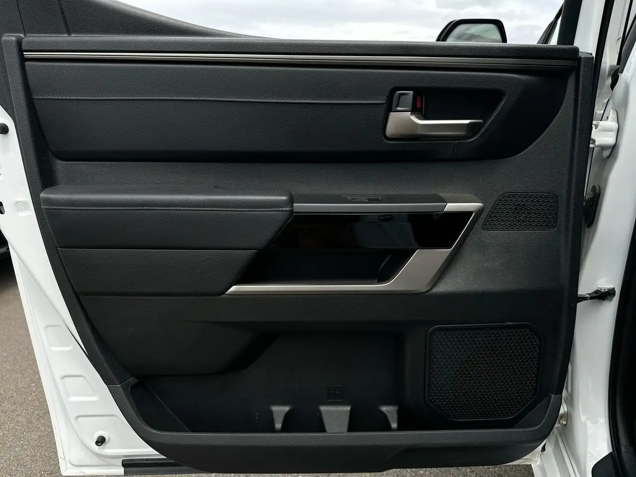 Toyota Tundra снимка Toyota Tundra