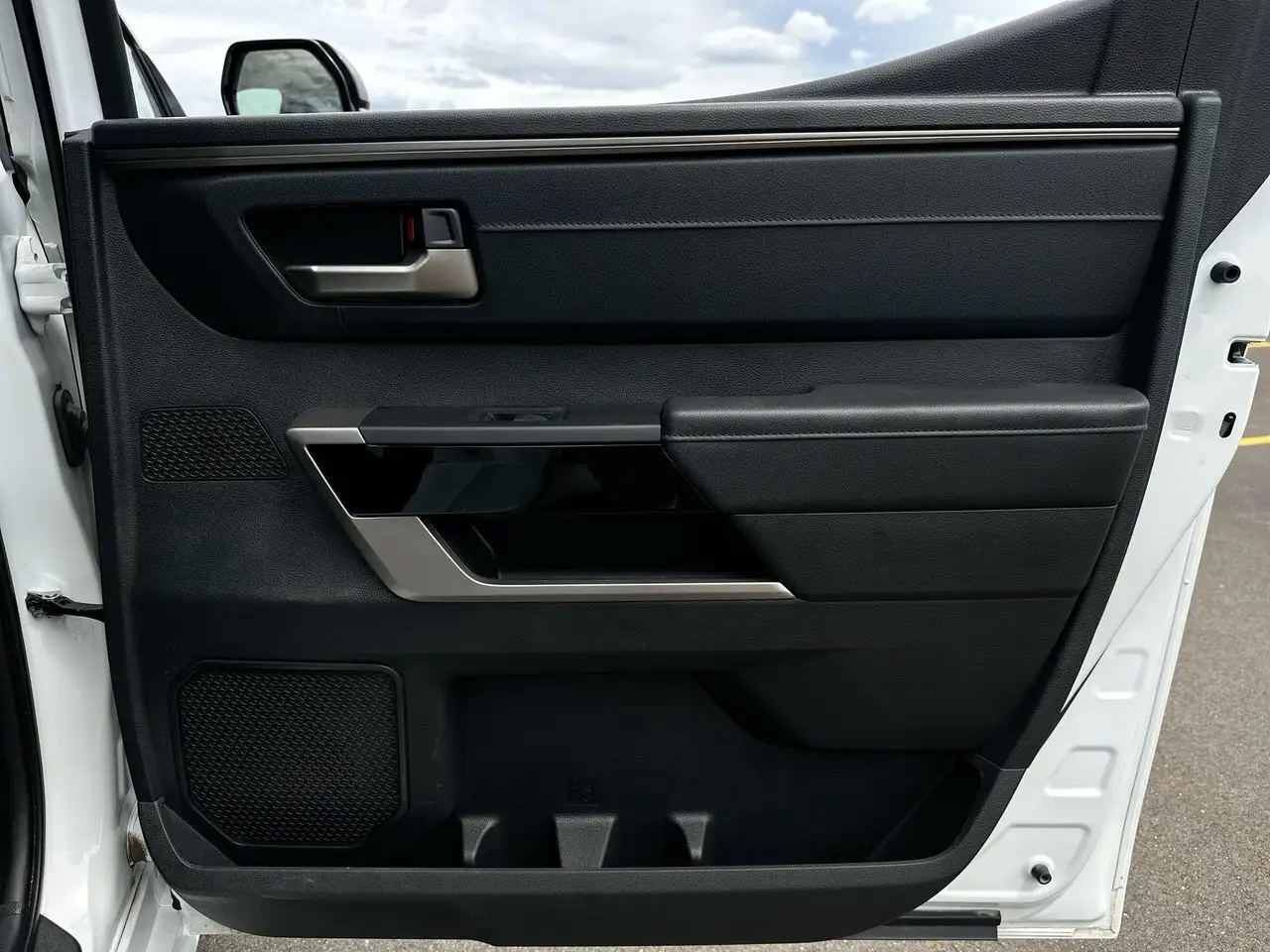 Toyota Tundra снимка Toyota Tundra