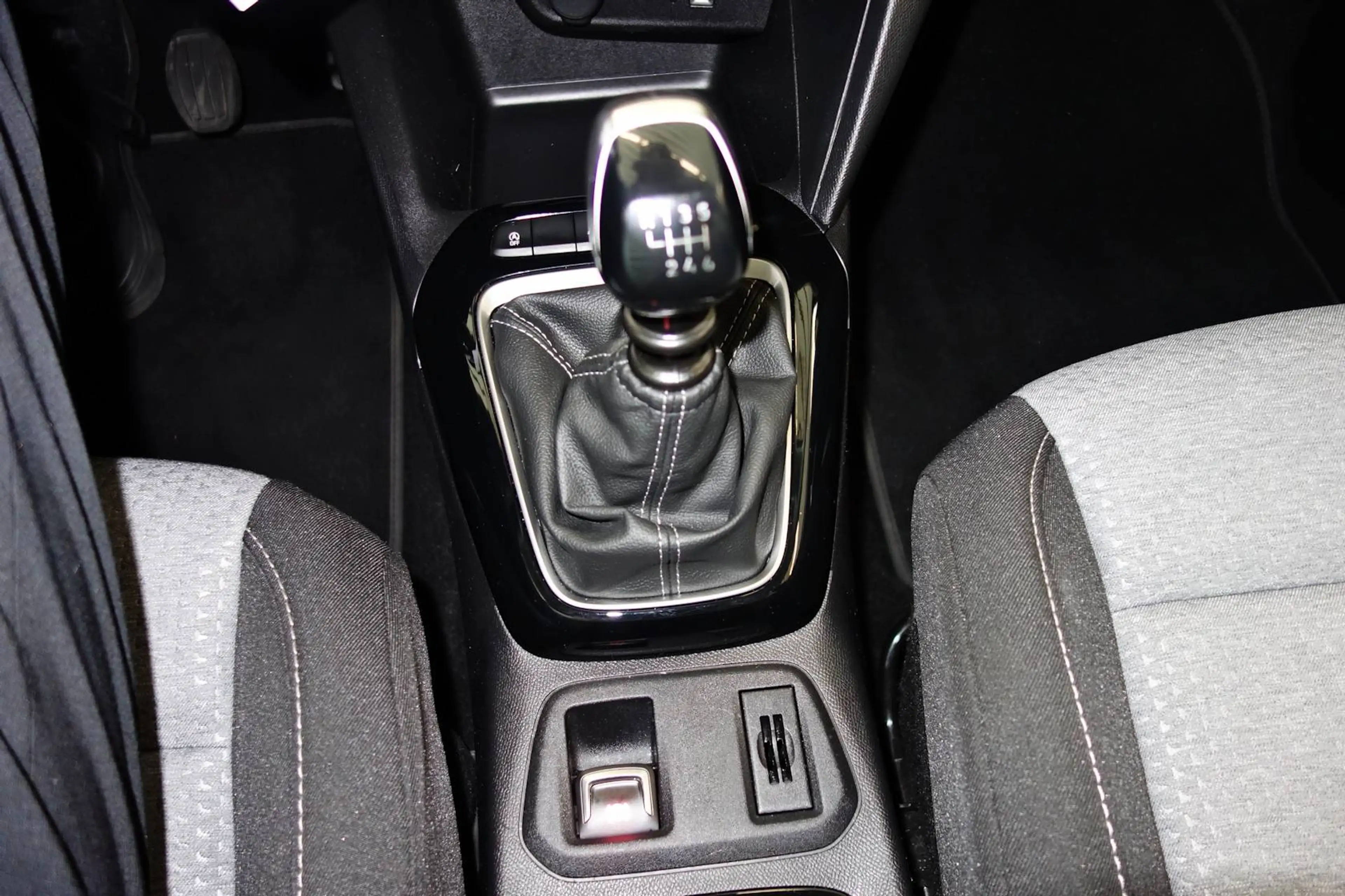 Opel Corsa 1.2 LED,2xKamera,PP v+h,SHZ. Top Angebot ! — photo 12