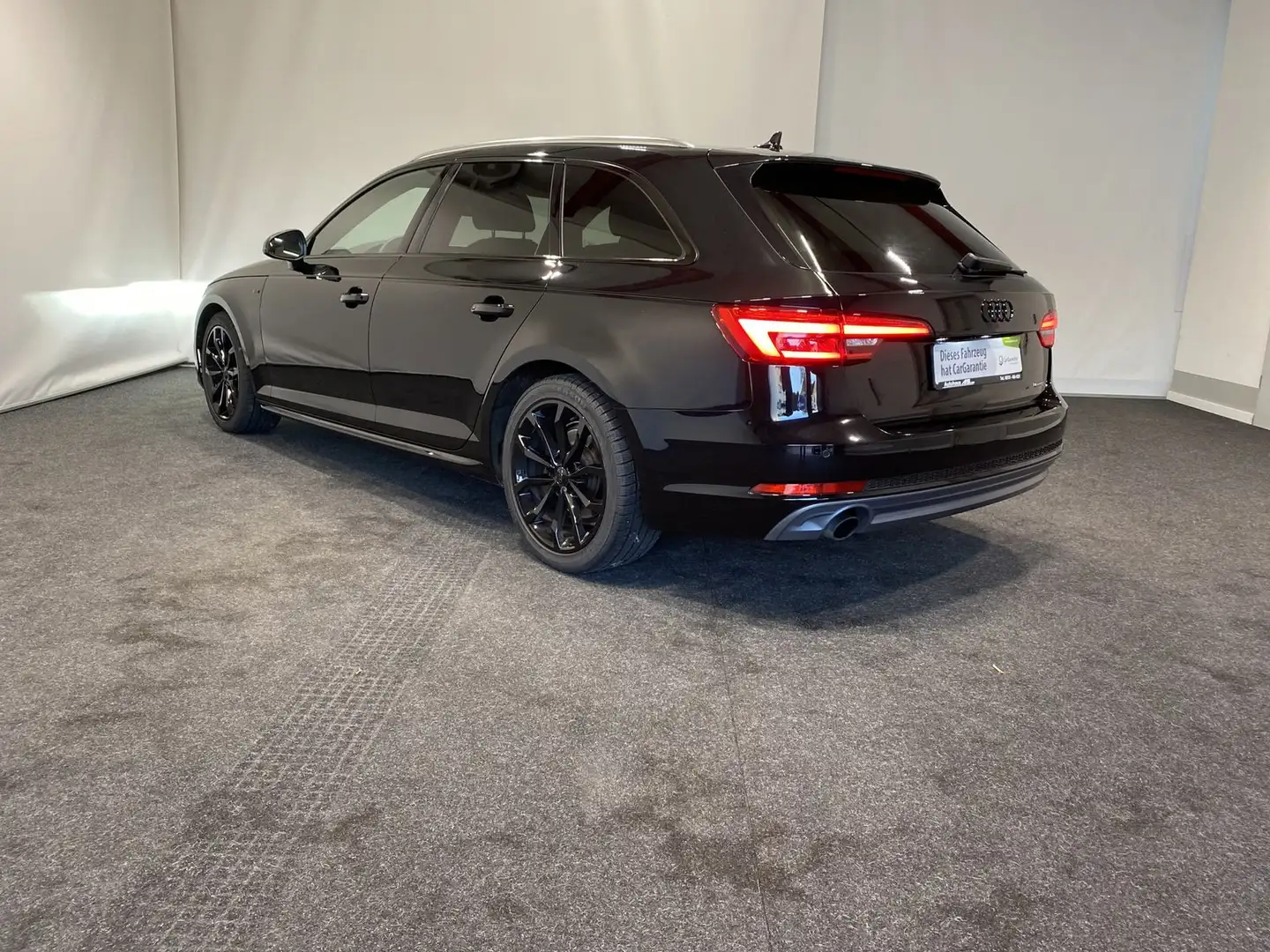 Audi A4 S line Sport virtual Cockpit LED Navi Autom Zwart - 2