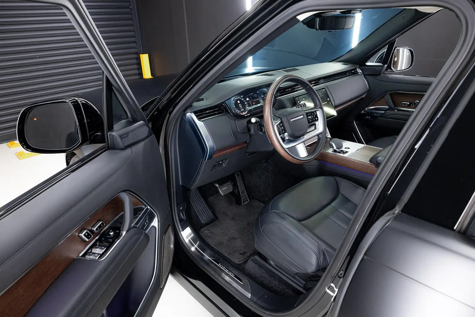 Land Rover Range Rover 3.0 P550e Autobiography PHEV Negro - 2