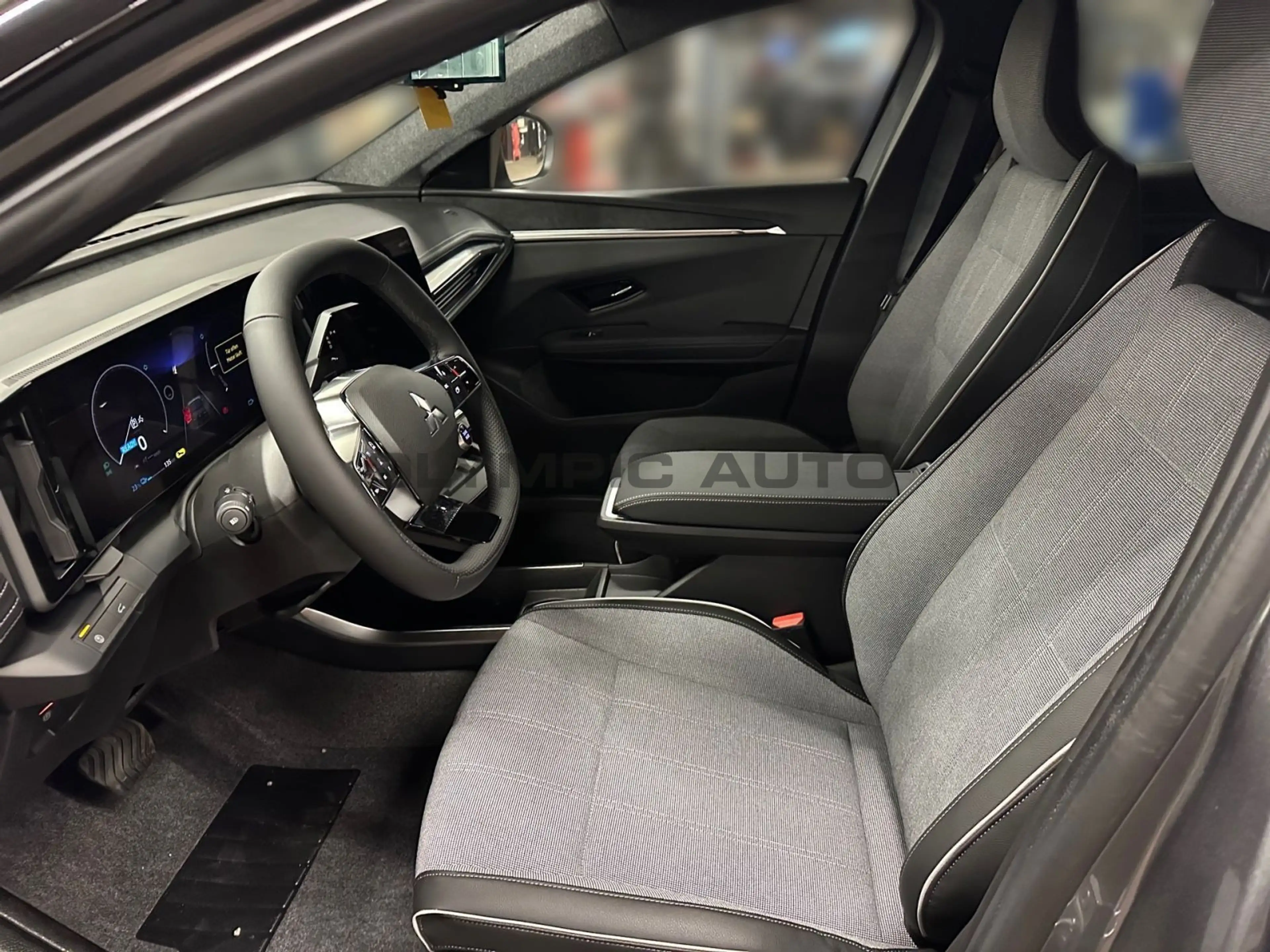 Mitsubishi Eclipse Cross Diamant TOP 87kWh (22kW) NAVI SHZG — photo 6