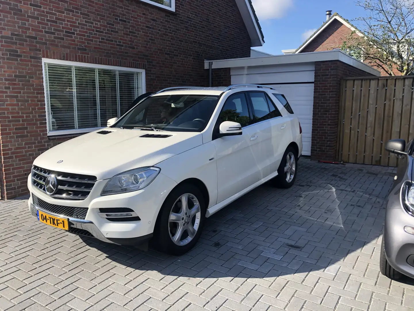 Mercedes-Benz ML 250 Wit - 1