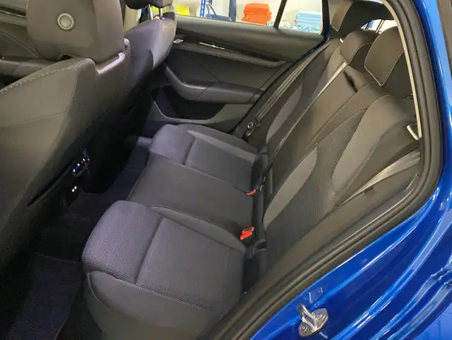 Skoda Octavia view 8