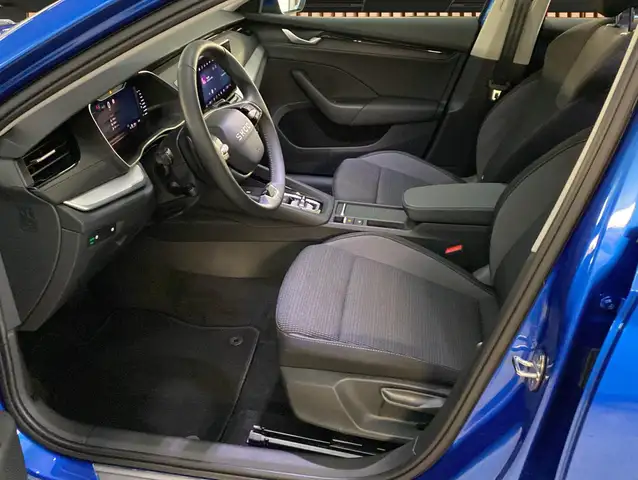 Skoda Octavia view 5