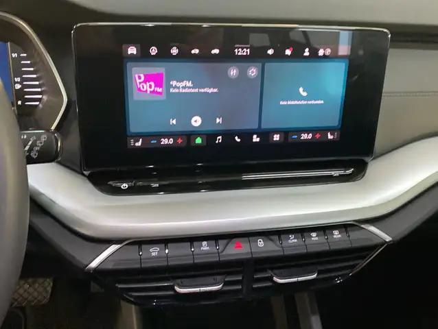 Skoda Octavia view 3