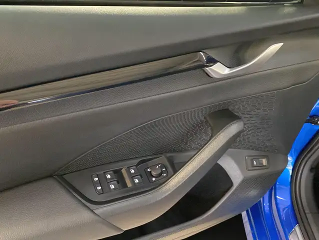 Skoda Octavia view 4
