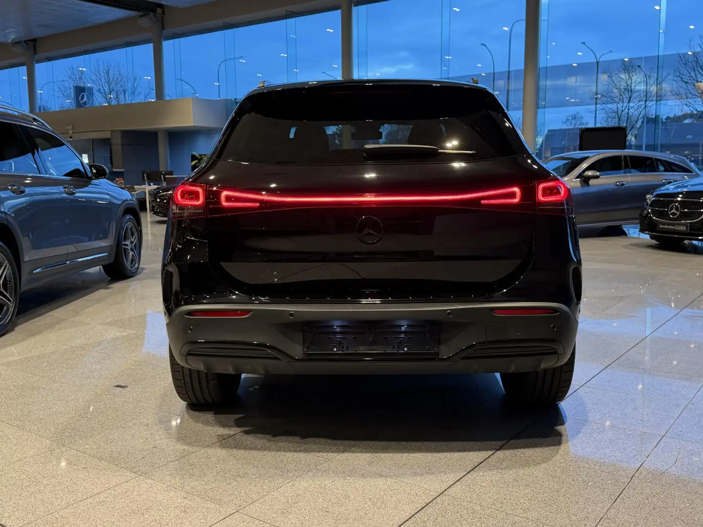 Mercedes-Benz EQA 250 AMG Line | Smartphone Integratie | Verwarmde Zetel Negro - 2