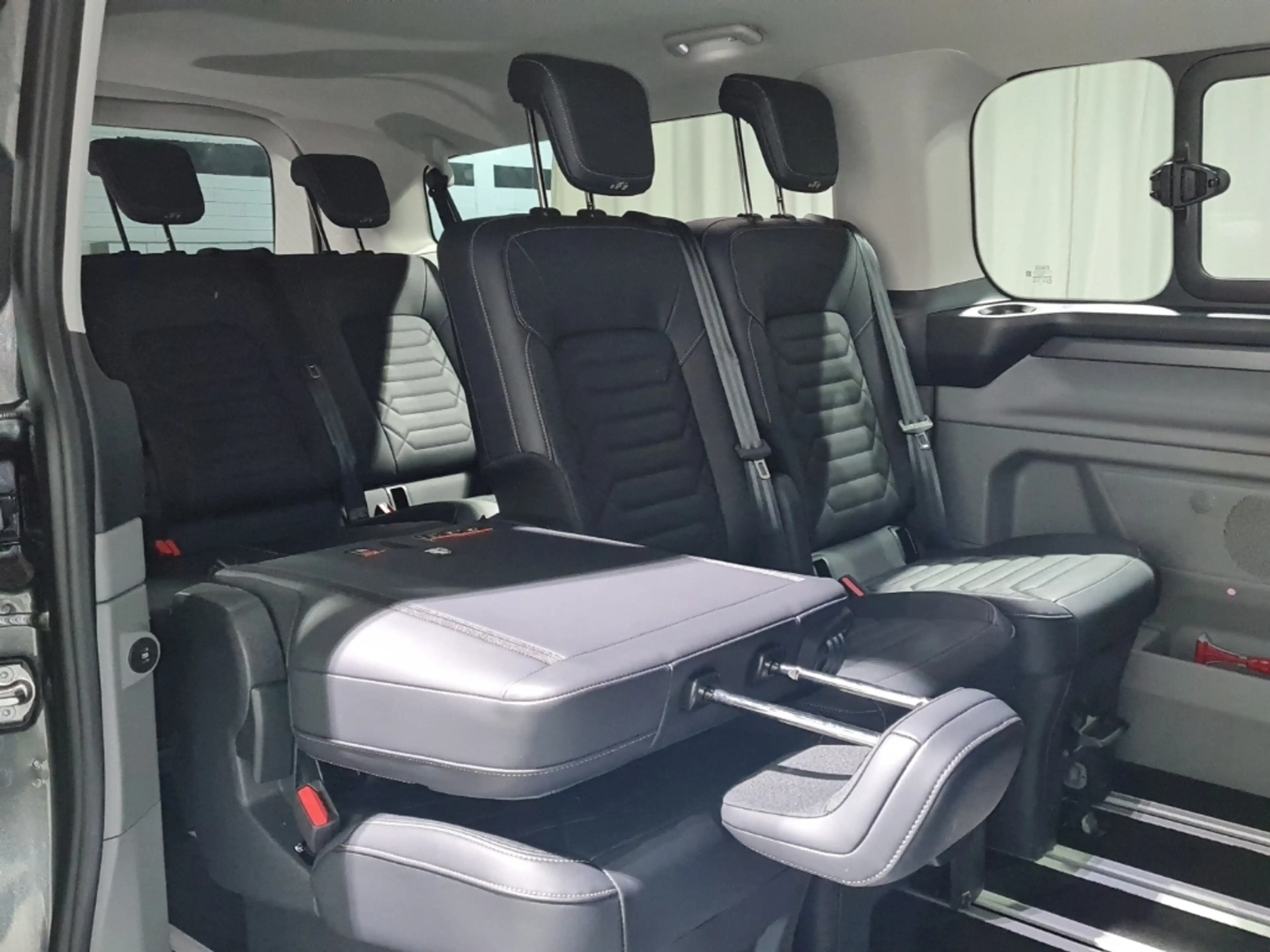 Ford Tourneo Custom 320L2 Titanium*AUTO*AHK*-39%* — photo 8