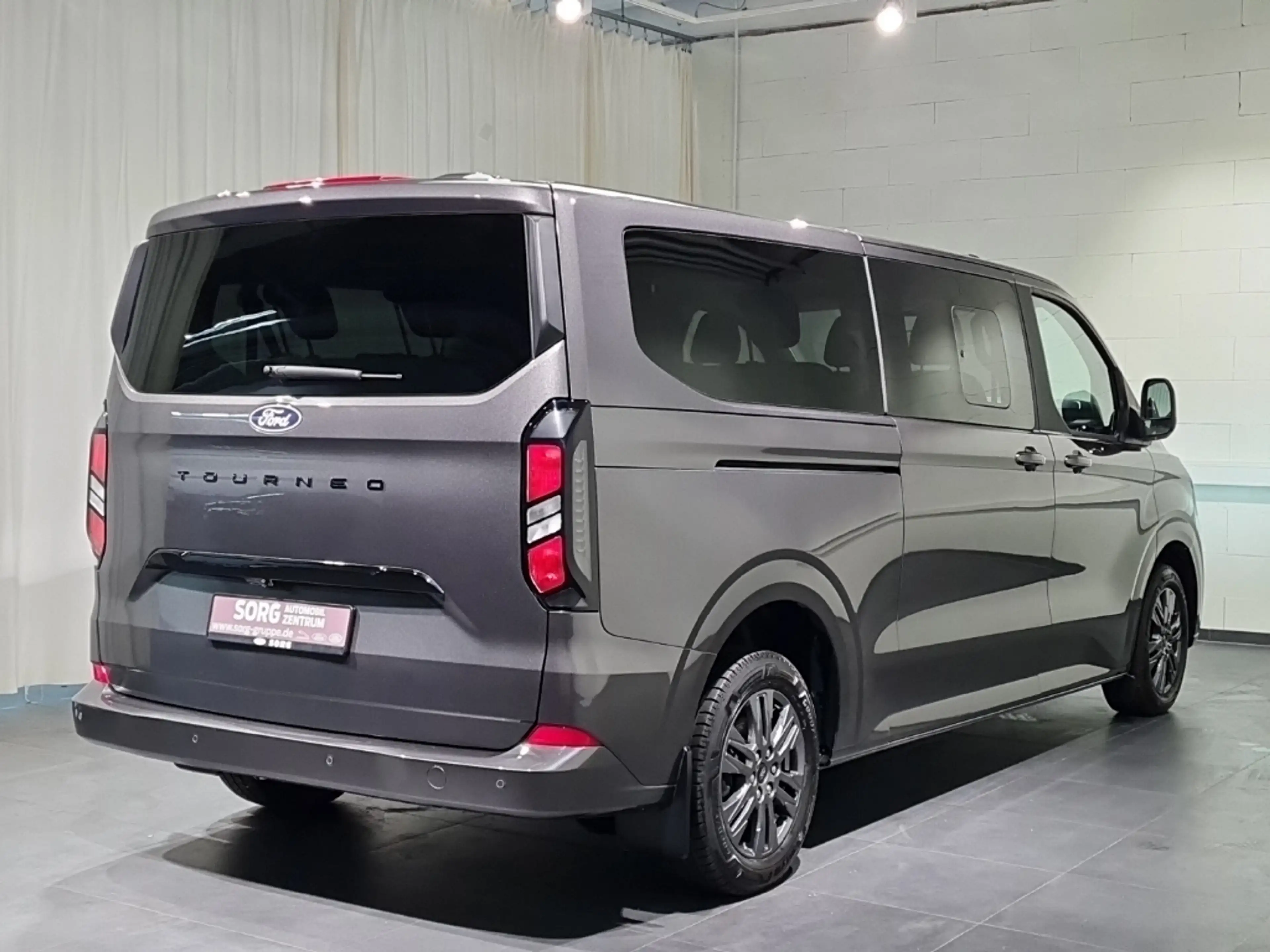 Ford Tourneo Custom 320L2 Titanium*AUTO*AHK*-39%* — photo 3