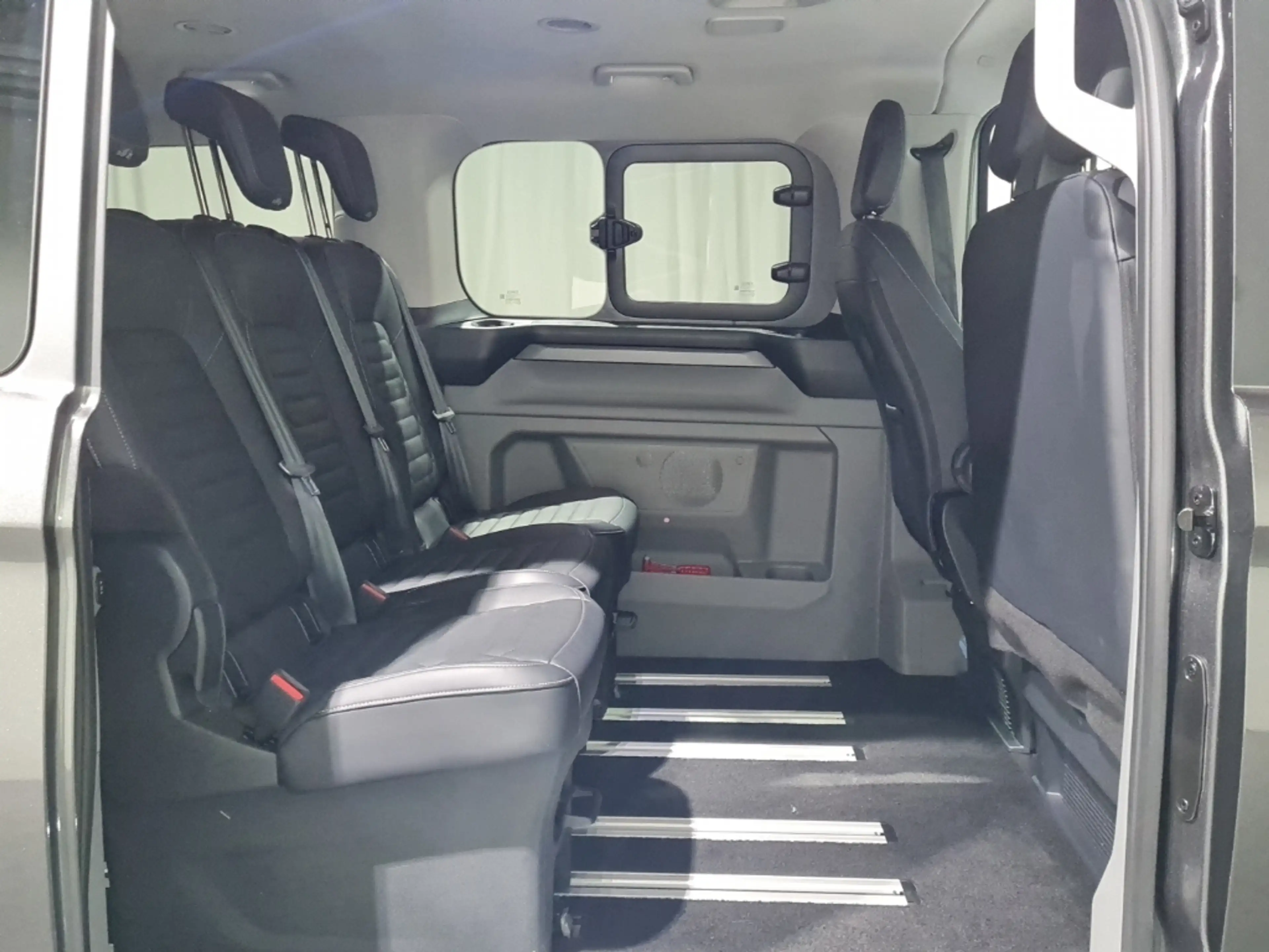 Ford Tourneo Custom 320L2 Titanium*AUTO*AHK*-39%* — photo 7