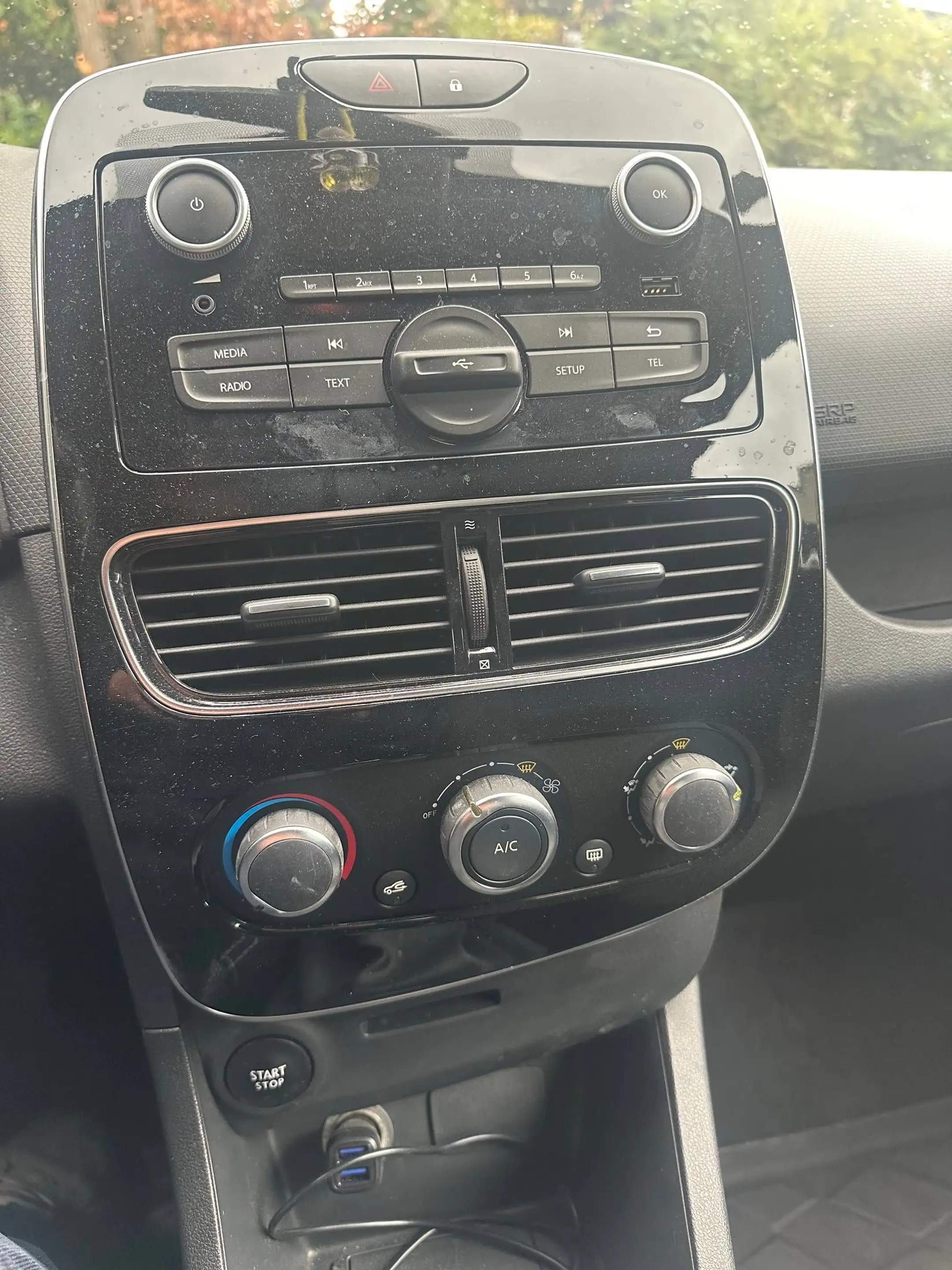 Renault Clio Clio 0.9 TCe Cool — photo 4