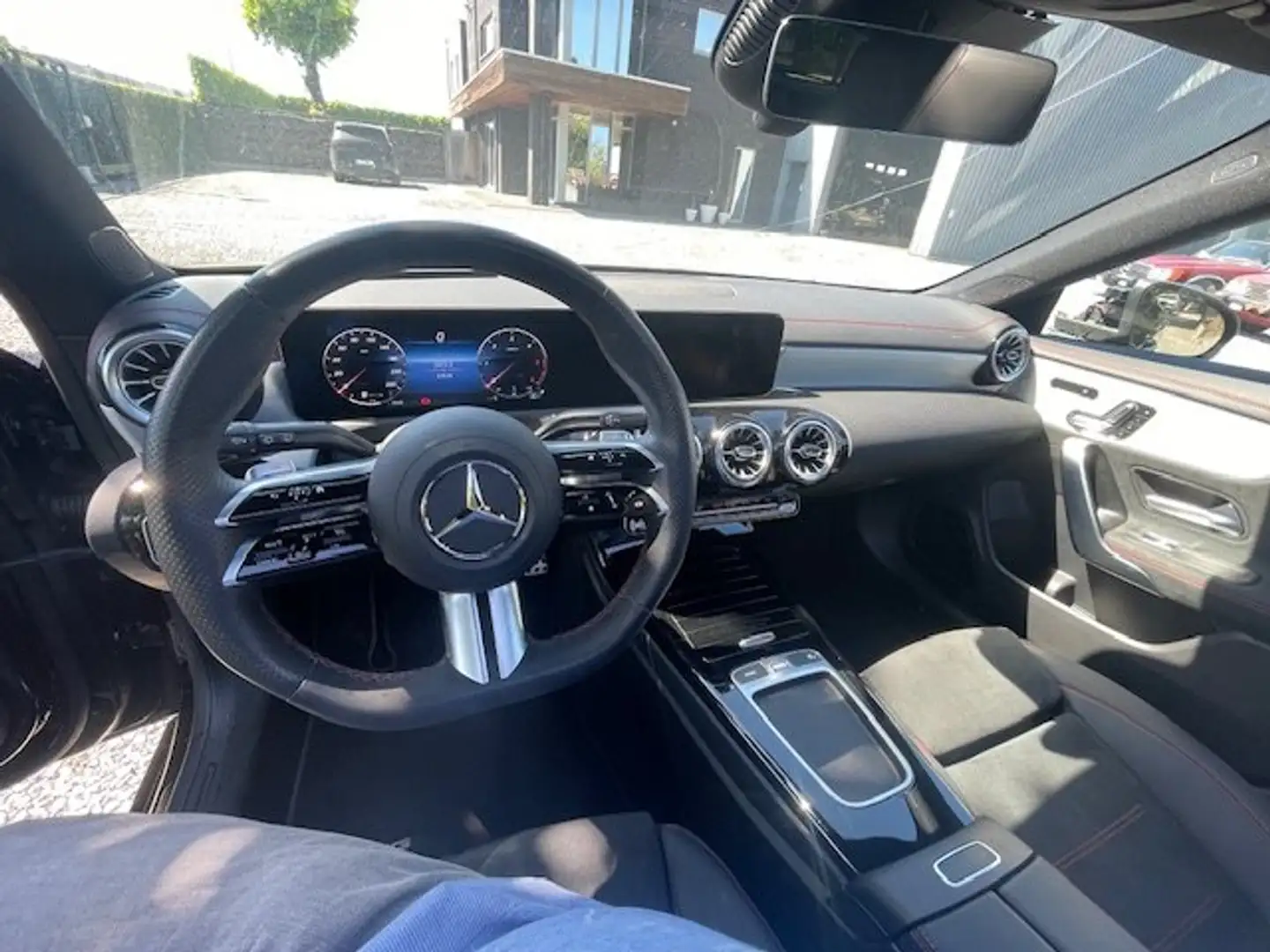 Mercedes-Benz CLA 200 d Shooting Brake AMG Line Full! PanoKeyless FULL! Noir - 2