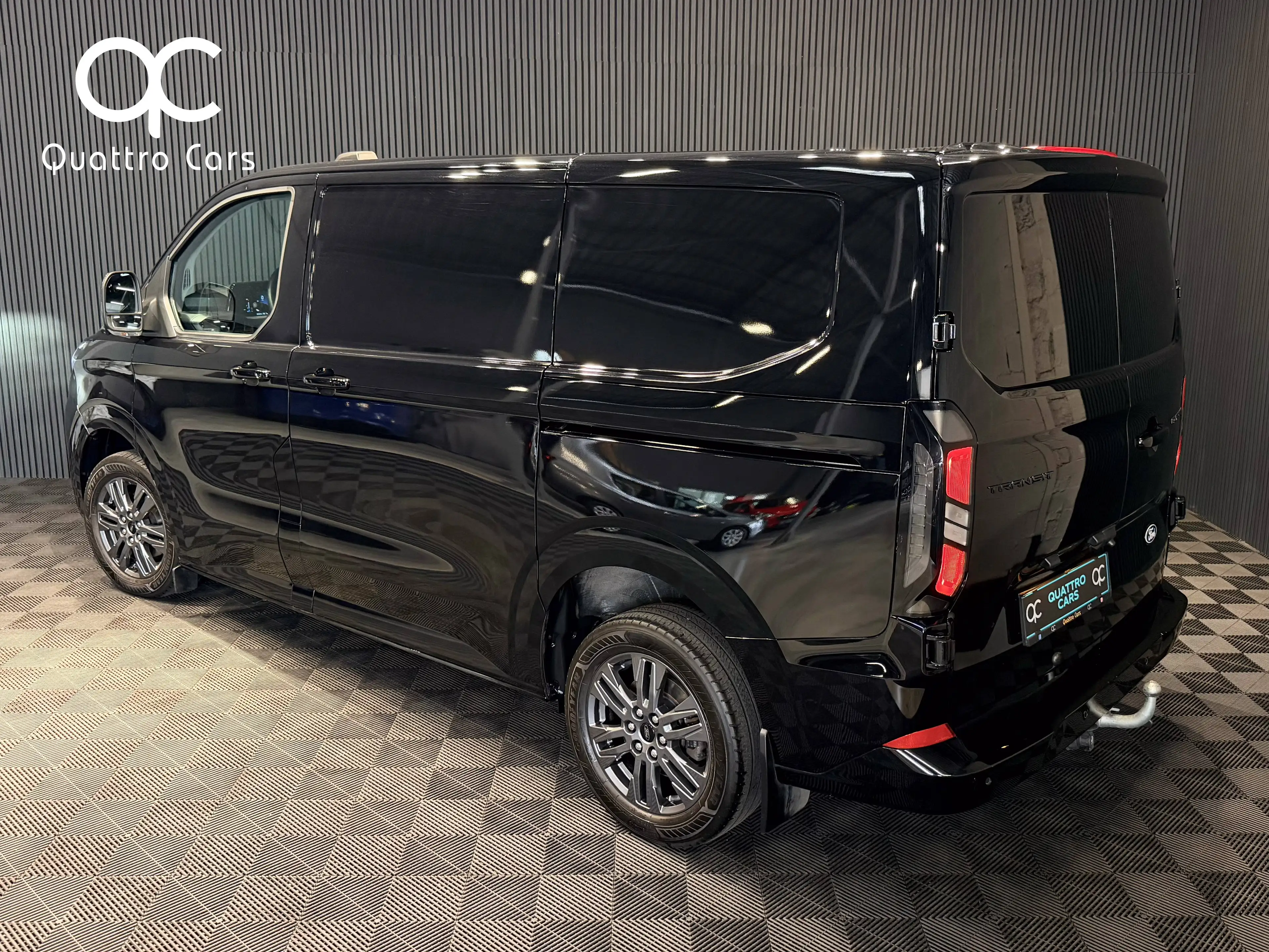 Ford Transit Custom 2.0TDCi - L1H1 - TVAC - Boite auto - Camera - Car Play — photo 7