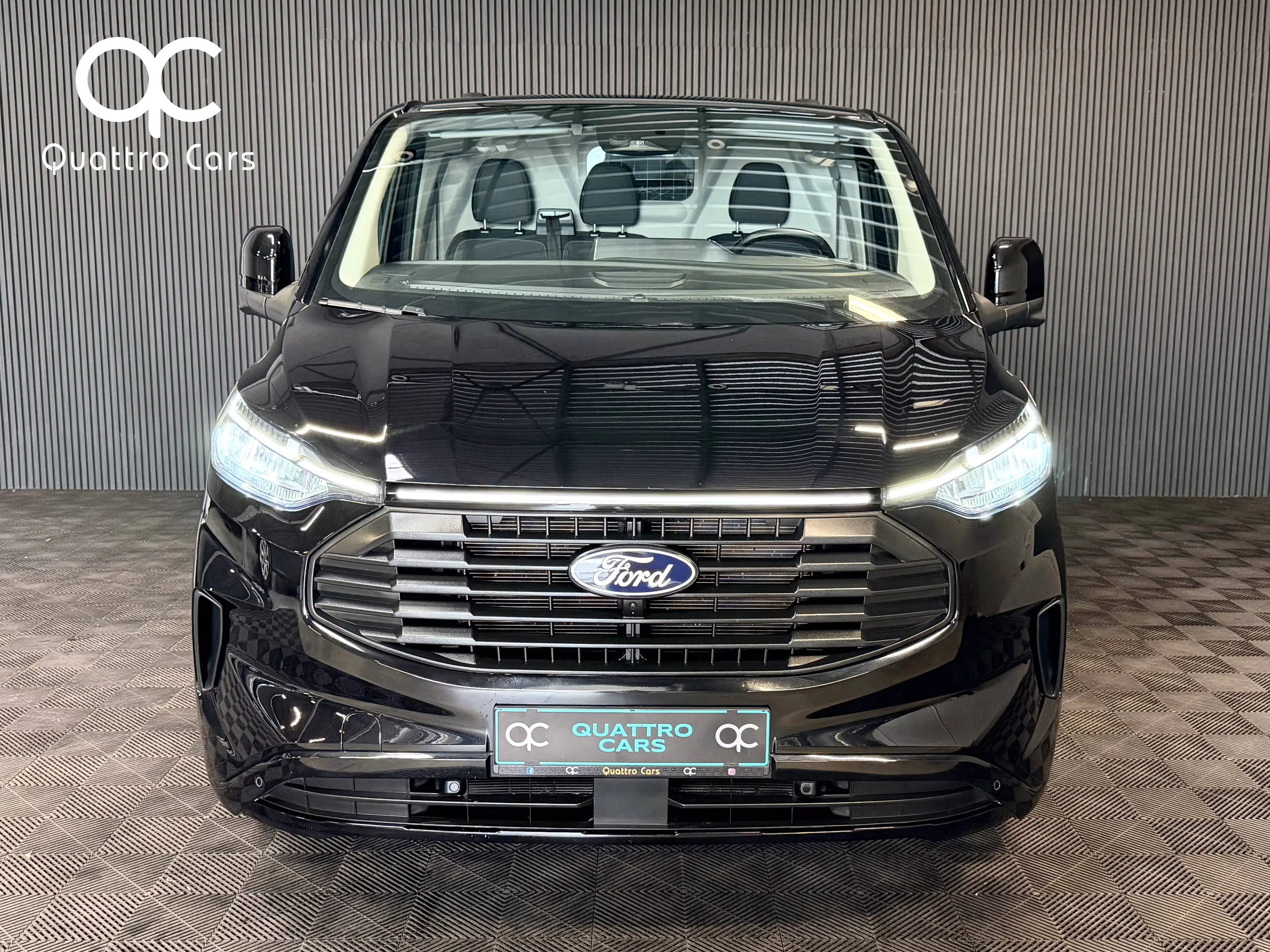 Ford Transit Custom 2.0TDCi - L1H1 - TVAC - Boite auto - Camera - Car Play — photo 3