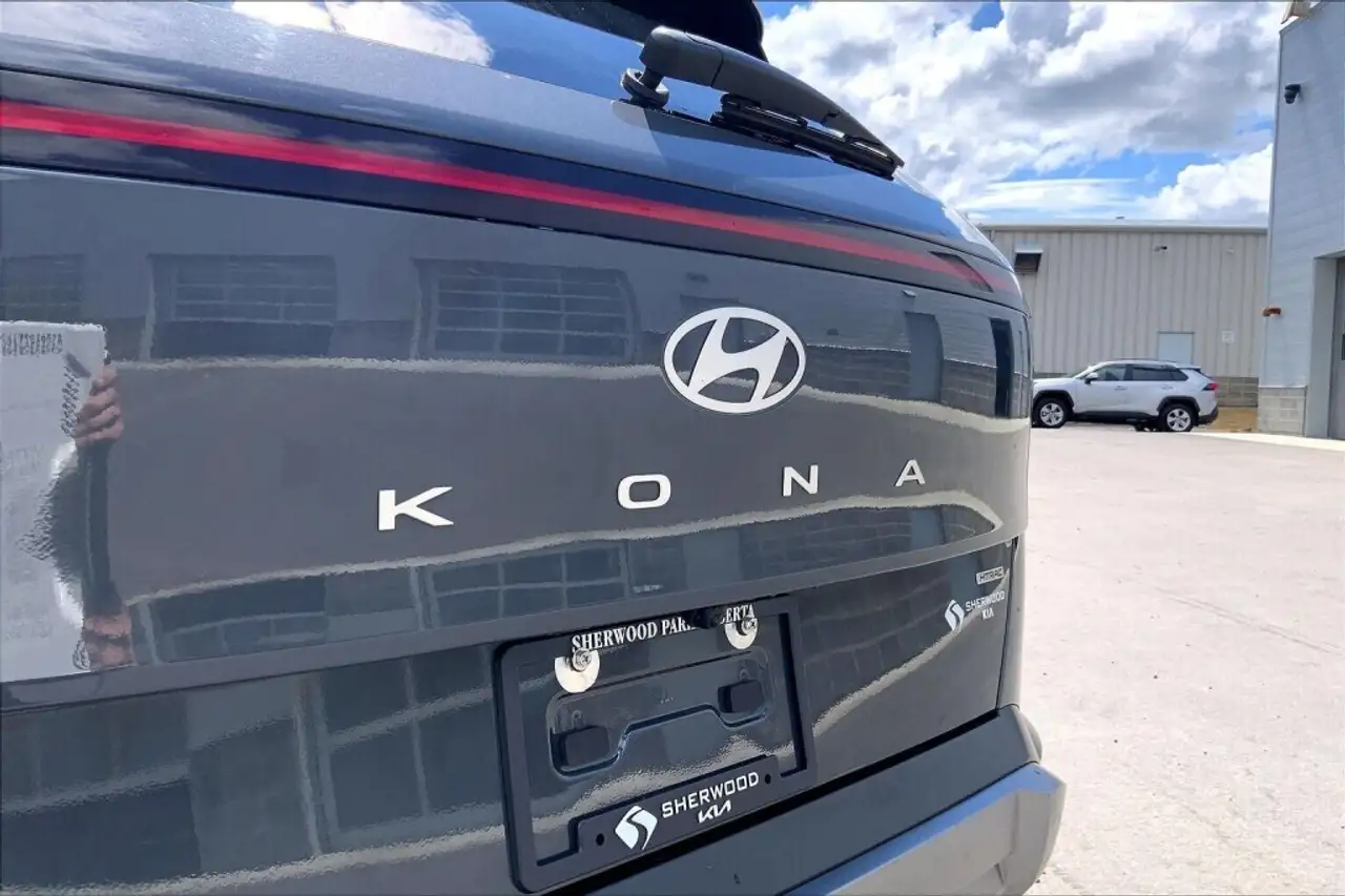 Hyundai KONA снимка Hyundai KONA