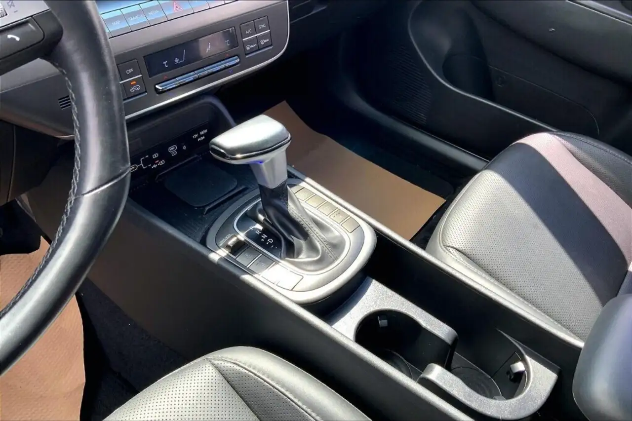 Hyundai KONA снимка Hyundai KONA