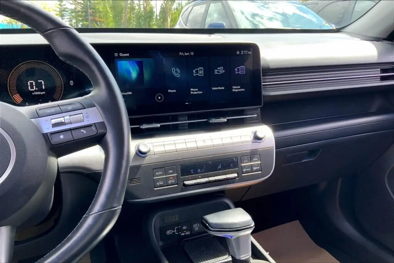 Hyundai KONA снимка Hyundai KONA