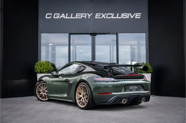 Porsche 718 view 5
