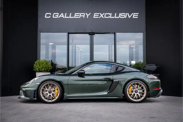 Porsche 718 view 4