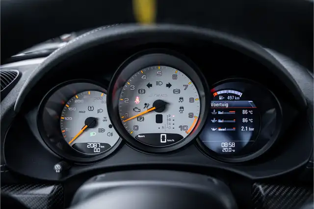 Porsche 718 view 13