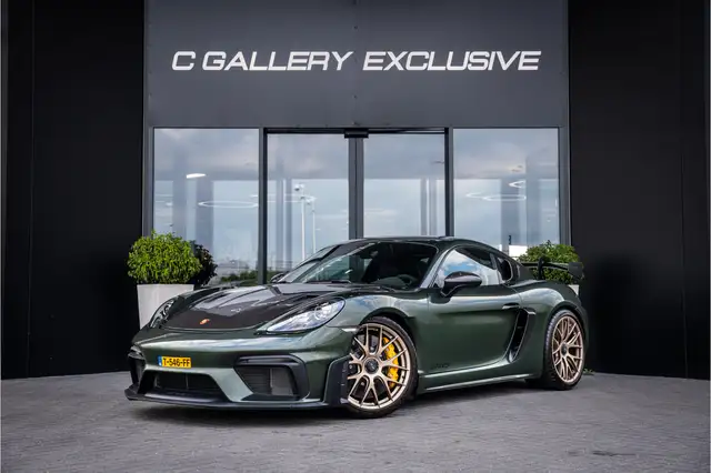 Porsche 718 view 3
