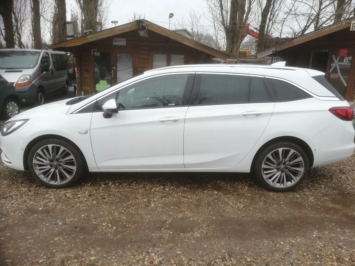 Opel Astra K Sports Tourer Innovation Weiß - 2