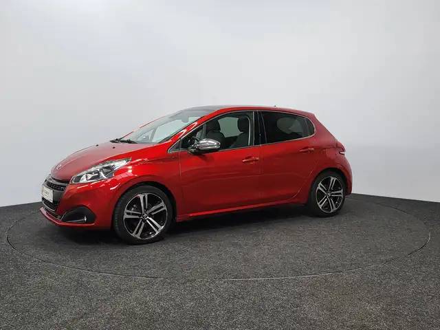Peugeot 208 1.2 PT | GT Line | Automaat | 2019 | 35.203 km | Camera | Navi | Pano | CarPlay | Airco