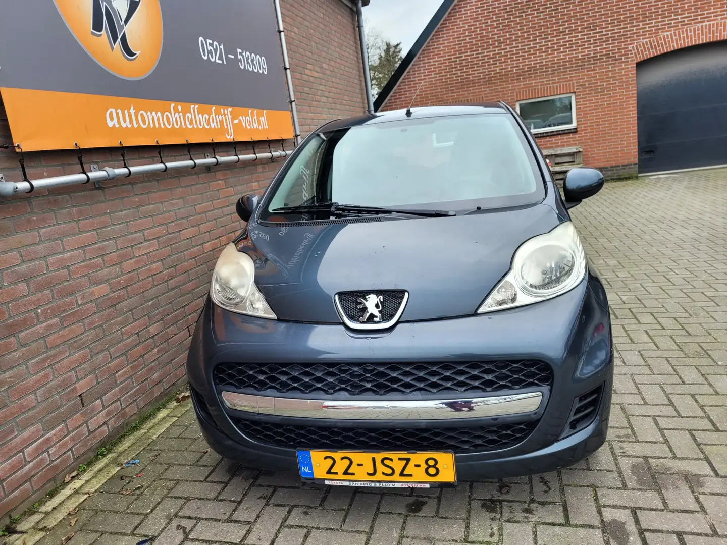 Peugeot 107 1.0-12V XS Grijs - 2