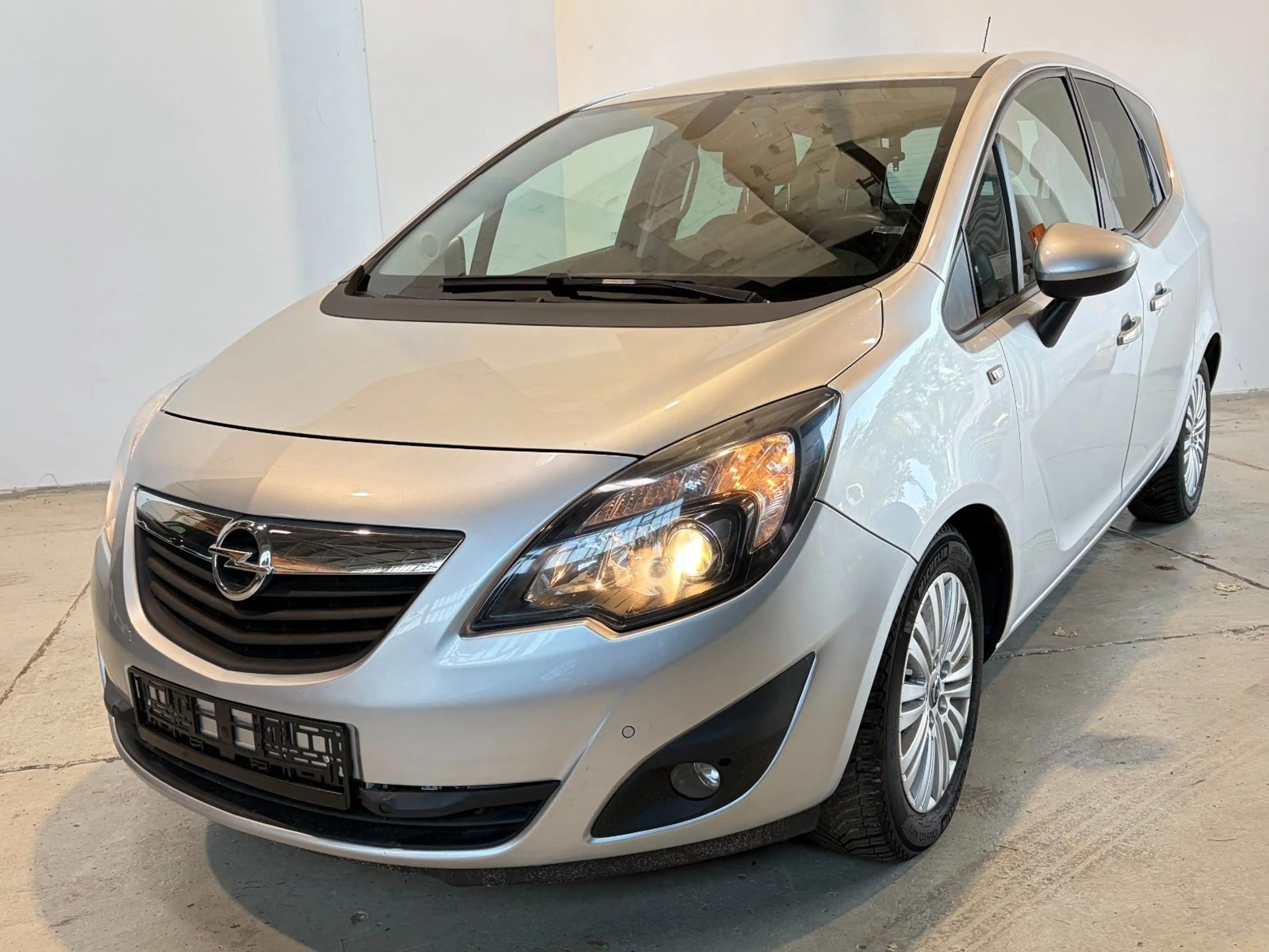 Opel Meriva B Design Edition *Automatik*