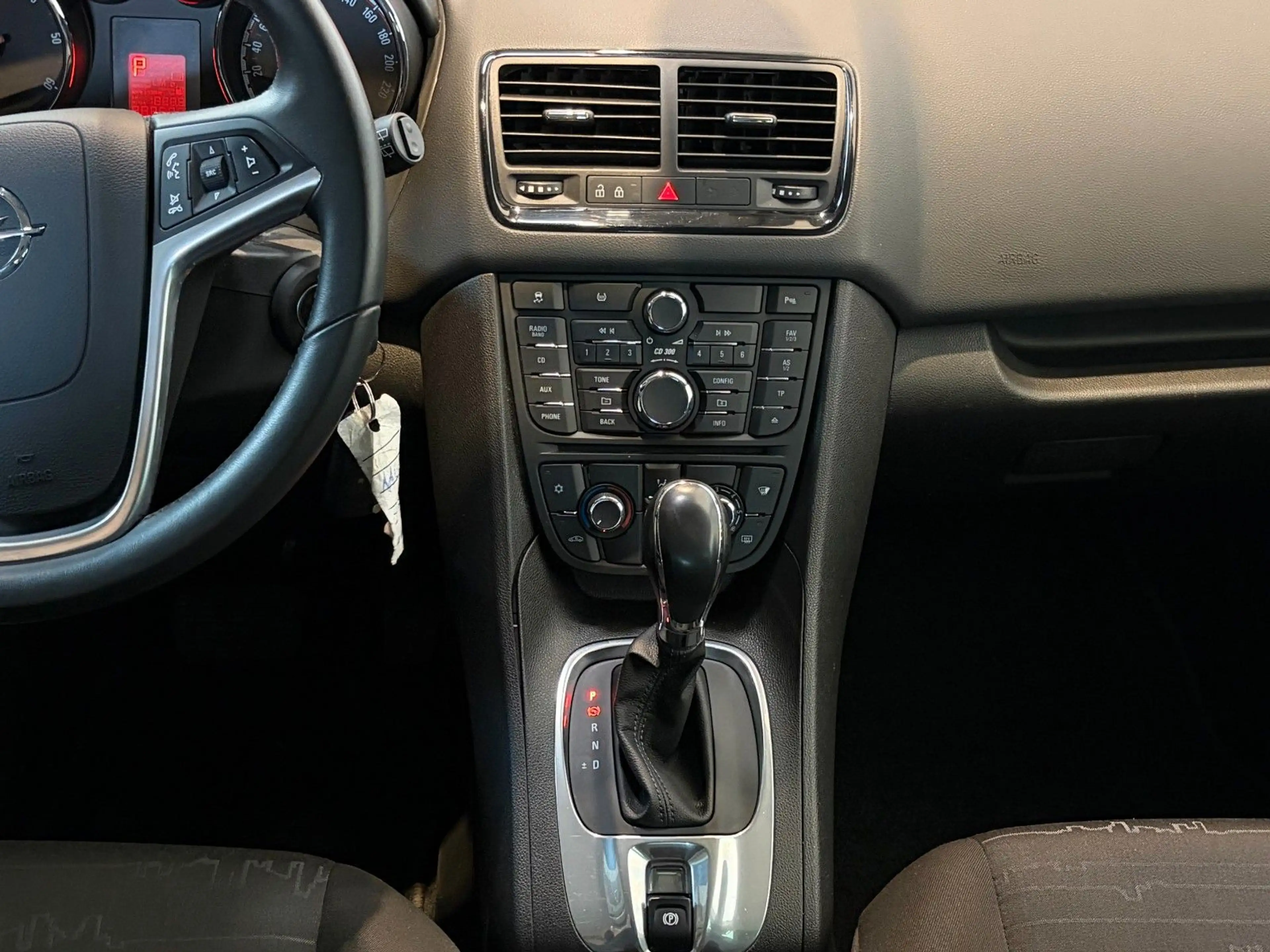Opel Meriva B Design Edition *Automatik* — photo 12