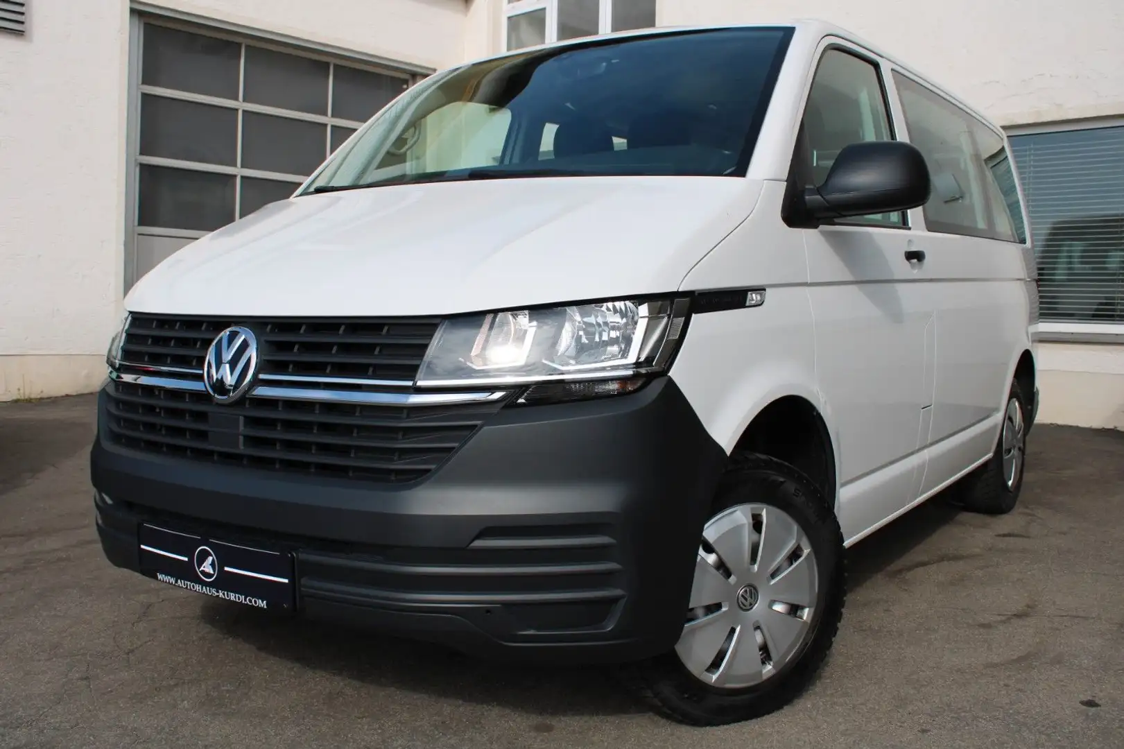 Volkswagen T6 Kombi T6.1 Transporter Kombi 8FACH DSG 9-Sitzer KLIMA Bílá - 1