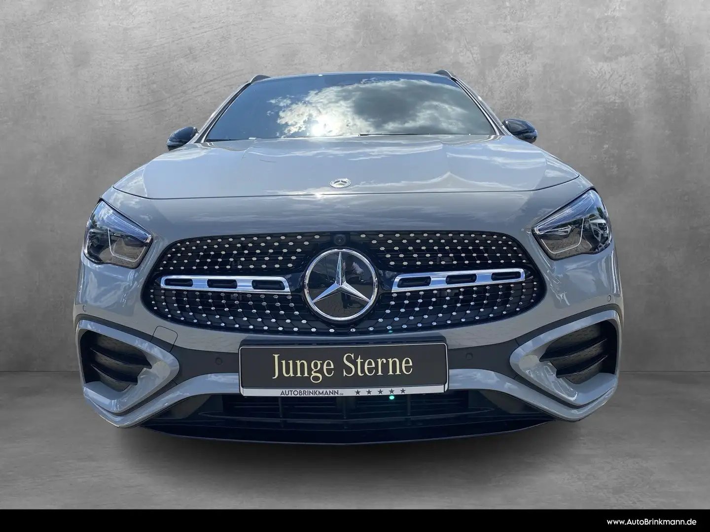 Mercedes-Benz GLA 180 GLA 180 AMG Line/SpecialEdition/AHK/Multibeam SHZ Grijs - 2