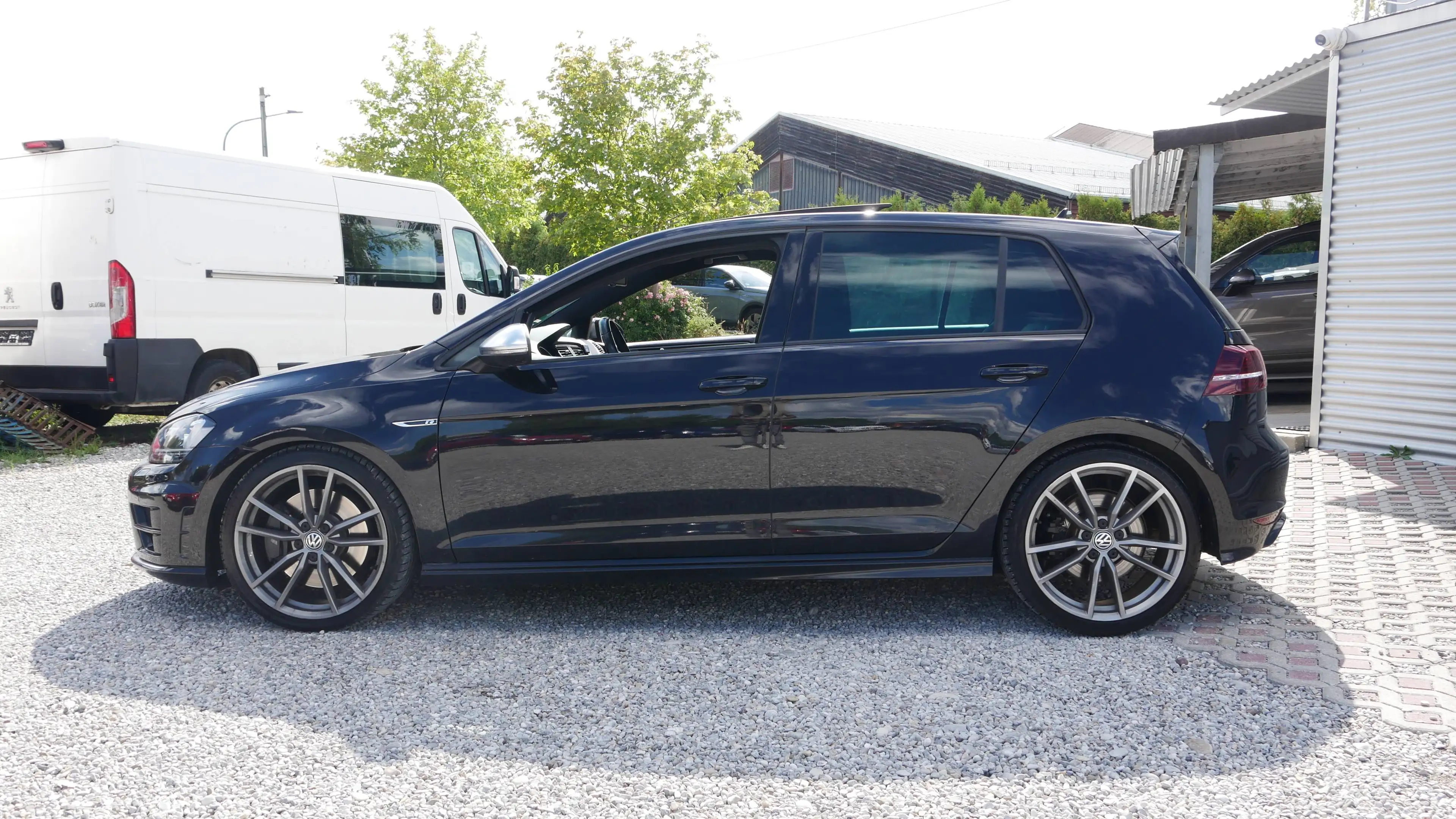 Volkswagen Golf R R 4Motion DSG 2. Hand Scheckheft Pano Leder Navi — photo 6