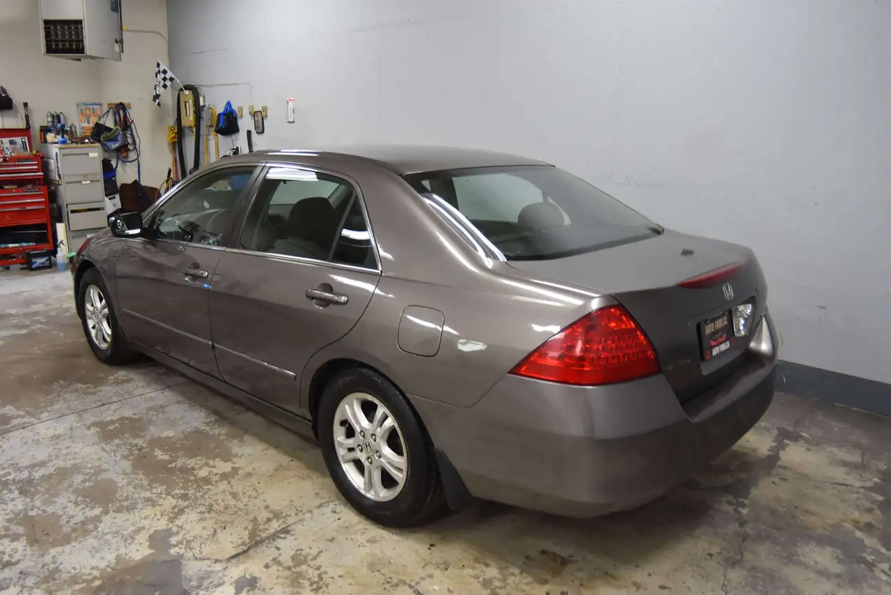 Honda Accord photo Honda Accord
