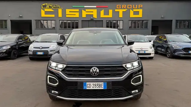 Volkswagen T-Roc view 2