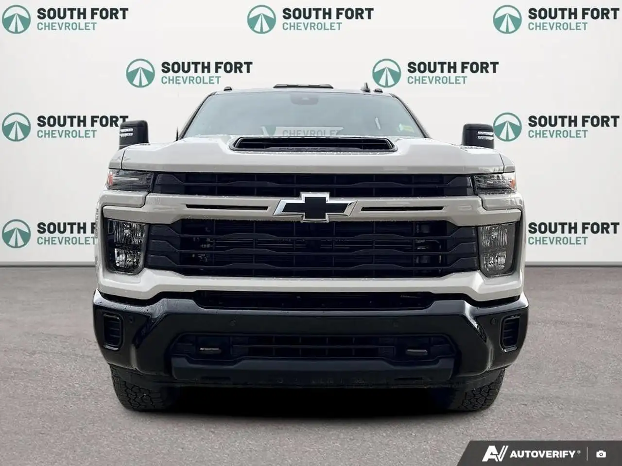 Chevrolet Silverado 2500 photo Chevrolet Silverado 2500