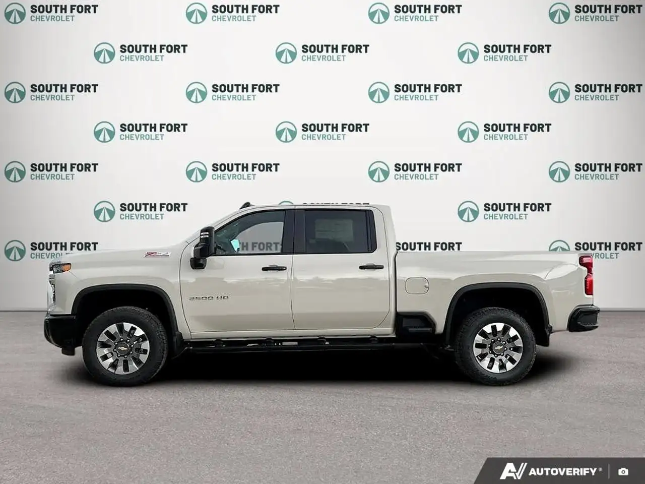 Chevrolet Silverado 2500 photo Chevrolet Silverado 2500