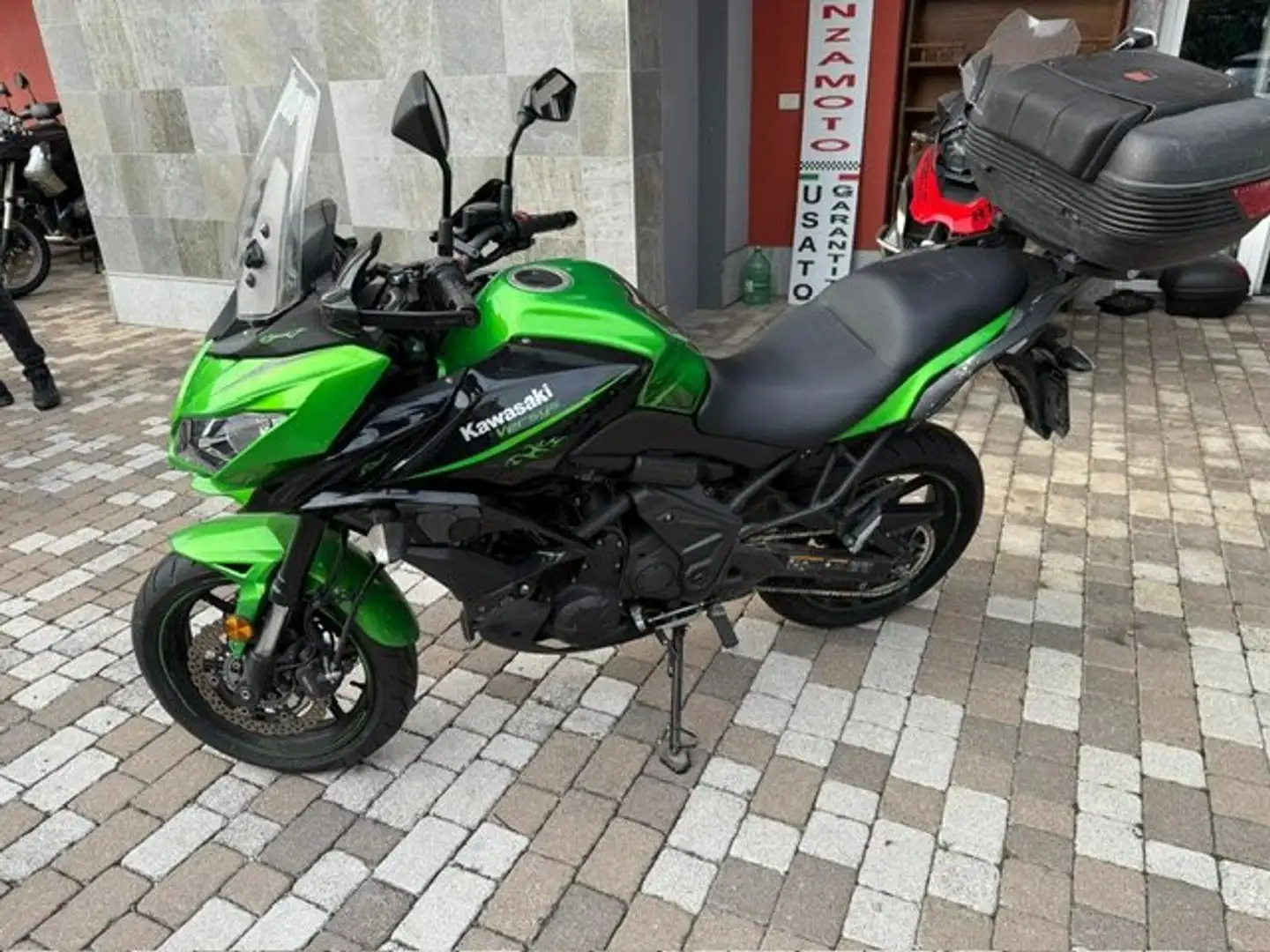 Kawasaki Versys 650 Grün - 1
