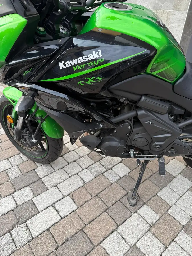 Kawasaki Versys 650 Grün - 2