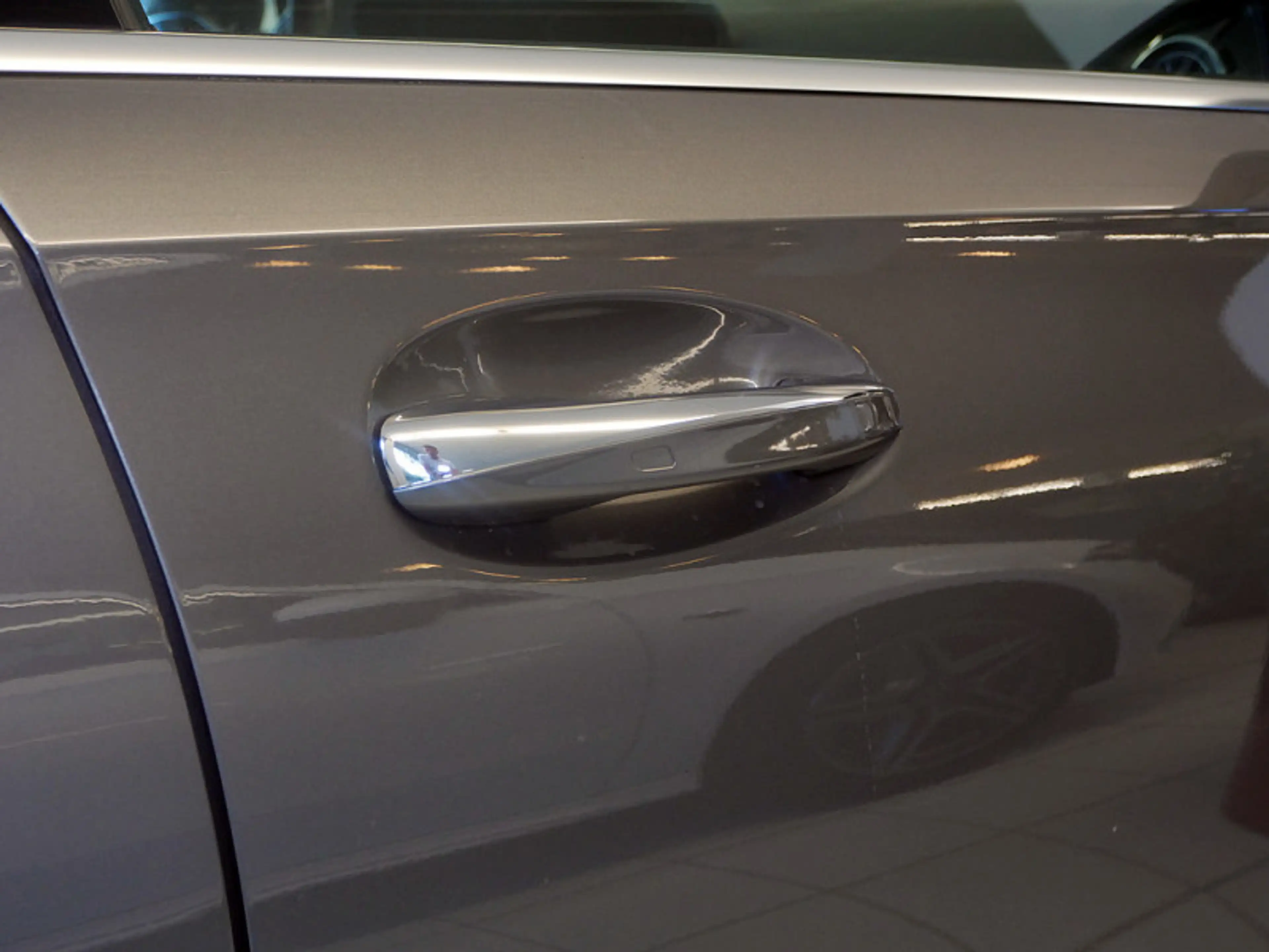 Mercedes-Benz A 180 // PROGRESSIVE KAMERA SPUR PDC SHZ — photo 11