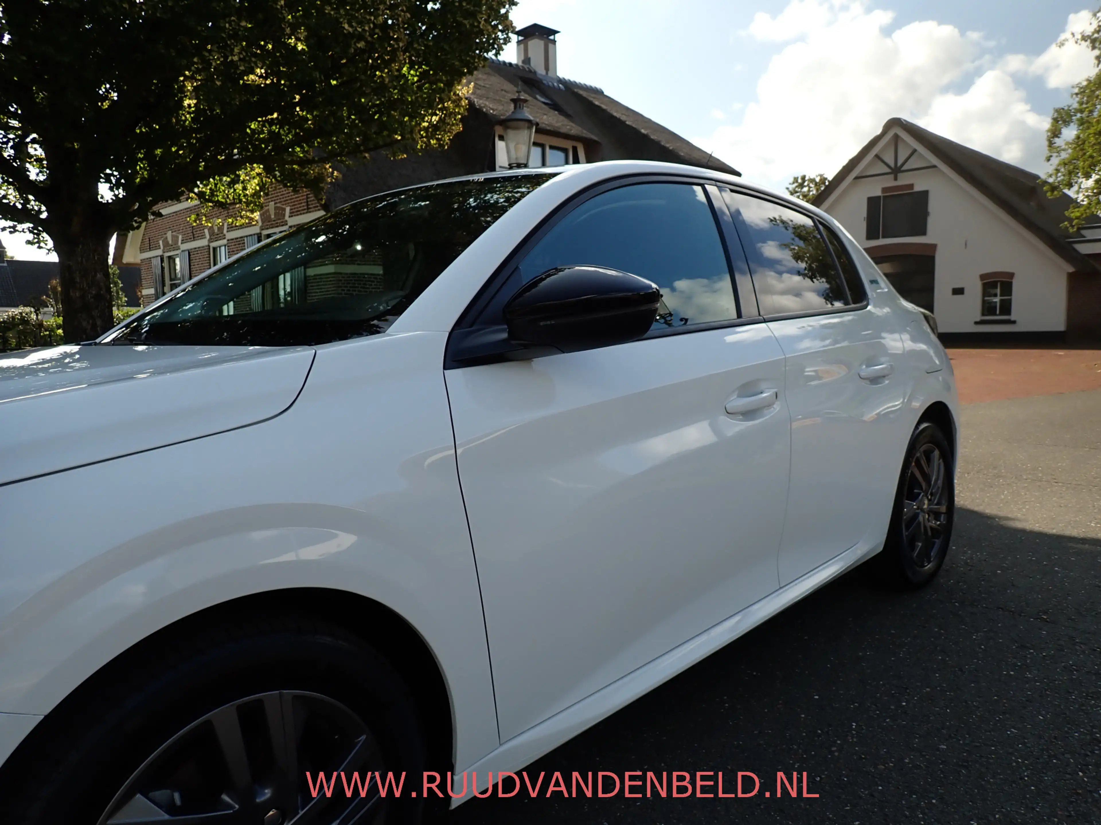 Peugeot 208 1.2 STYLE ACHTERSPOILER + GETINTE RAMEN / CRUISE / — photo 9
