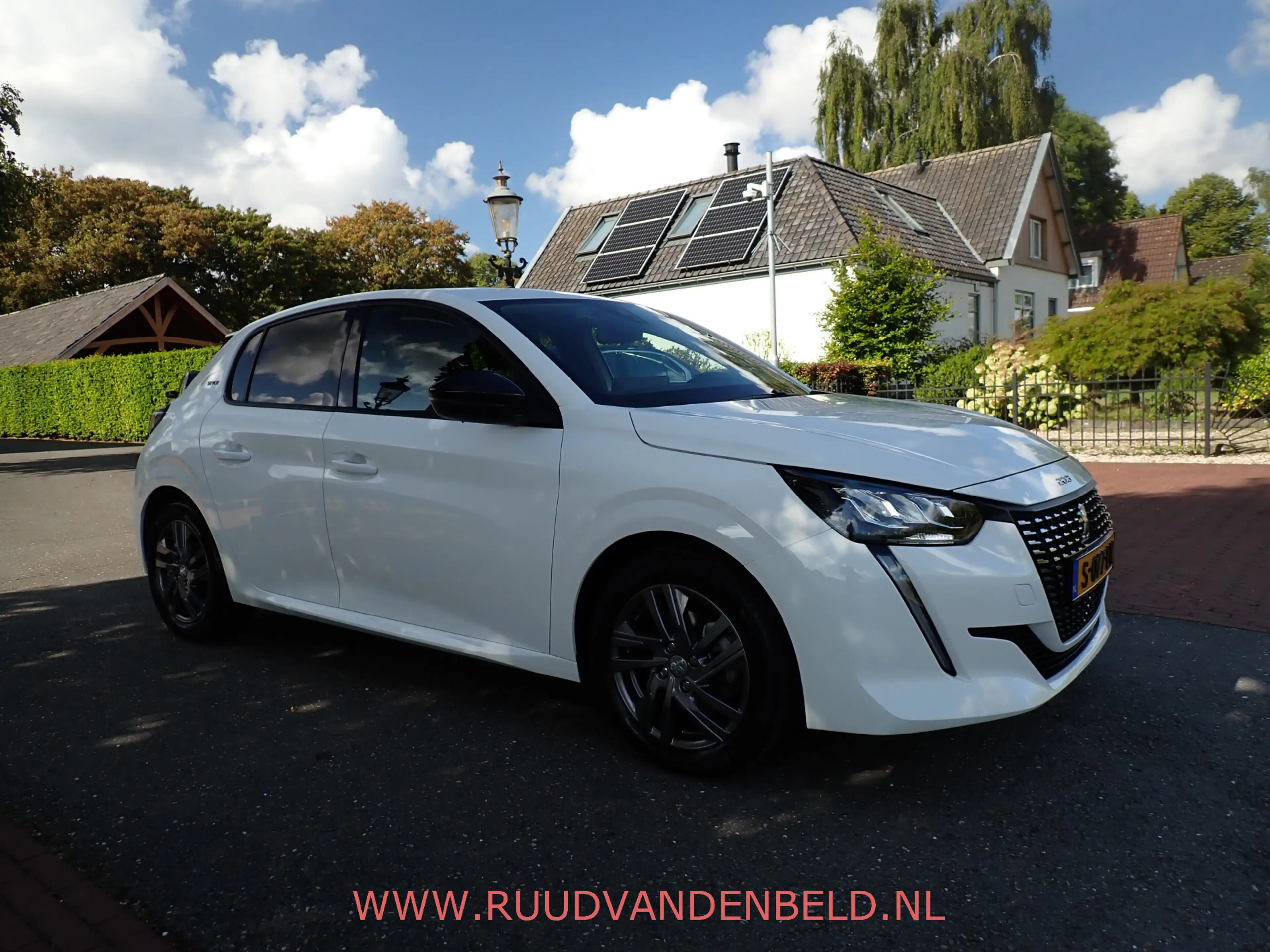 Peugeot 208 1.2 STYLE ACHTERSPOILER + GETINTE RAMEN / CRUISE / — photo 3