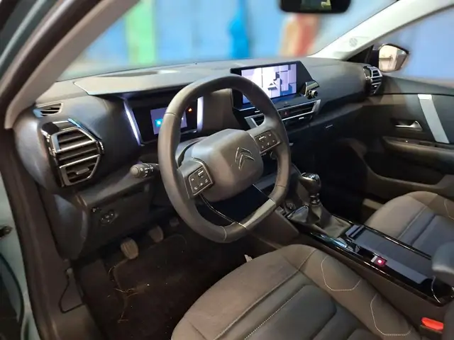 Citroen C4 view 5