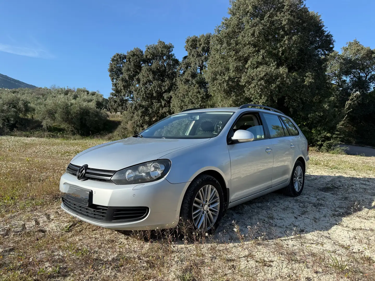 Volkswagen Golf 1.6 TDI DPF BlueMotion - 1