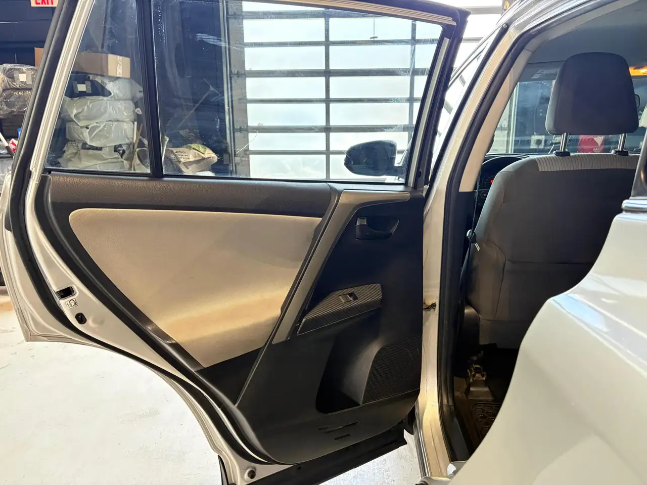Toyota RAV 4 снимка Toyota RAV 4