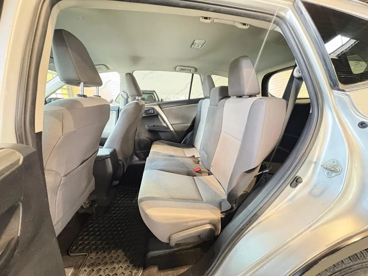 Toyota RAV 4 снимка Toyota RAV 4