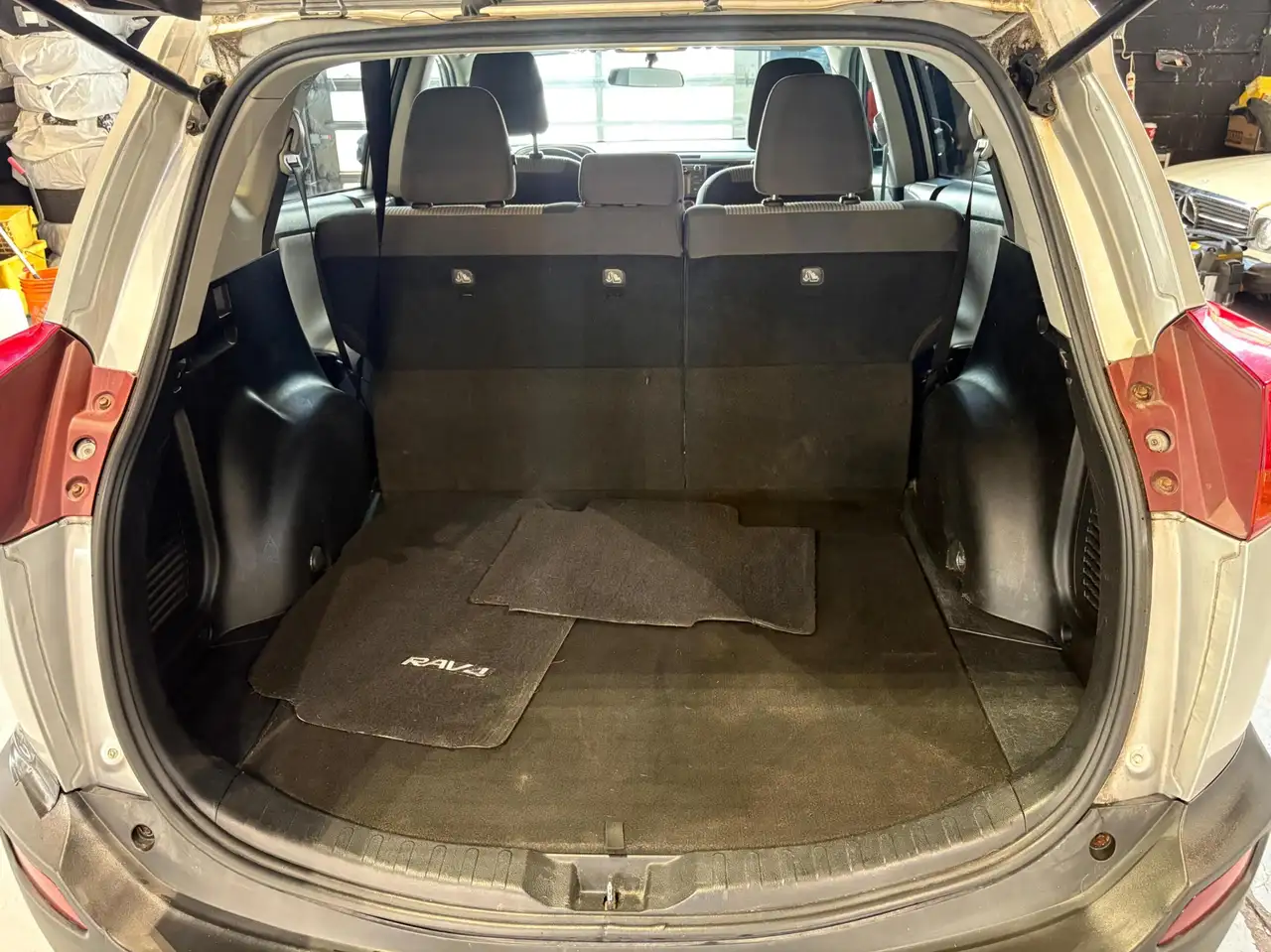 Toyota RAV 4 снимка Toyota RAV 4