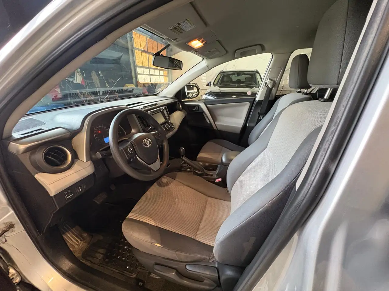 Toyota RAV 4 снимка Toyota RAV 4